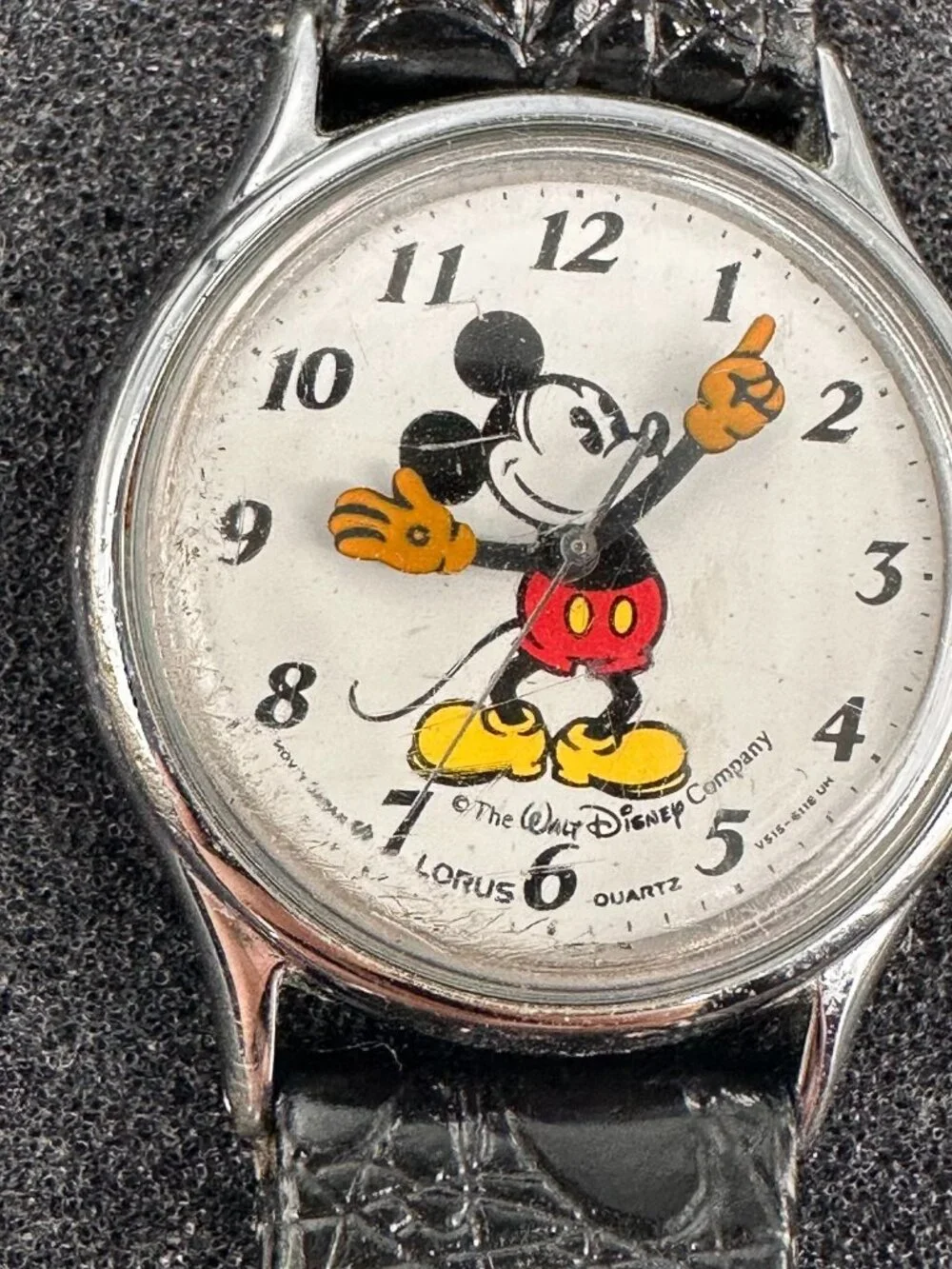 Lorus Mickey Mouse Watch Women Silver Tone Patent Leather Band New Battery